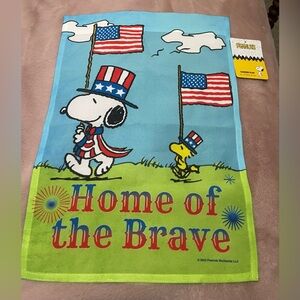 NWT PEANUTS 4th of July Garden Flag